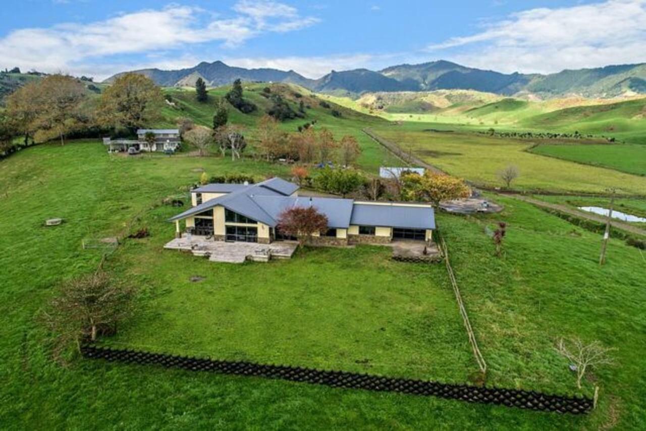 Waiotahe Dairy Farm Hideout Waiotahi Exterior foto